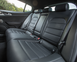 Kia Stinger Red Details  (28)